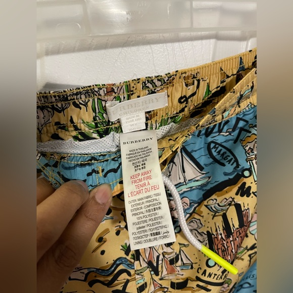 BNWOT Burberry Swim Shorts Y14 - Picture 2 of 2